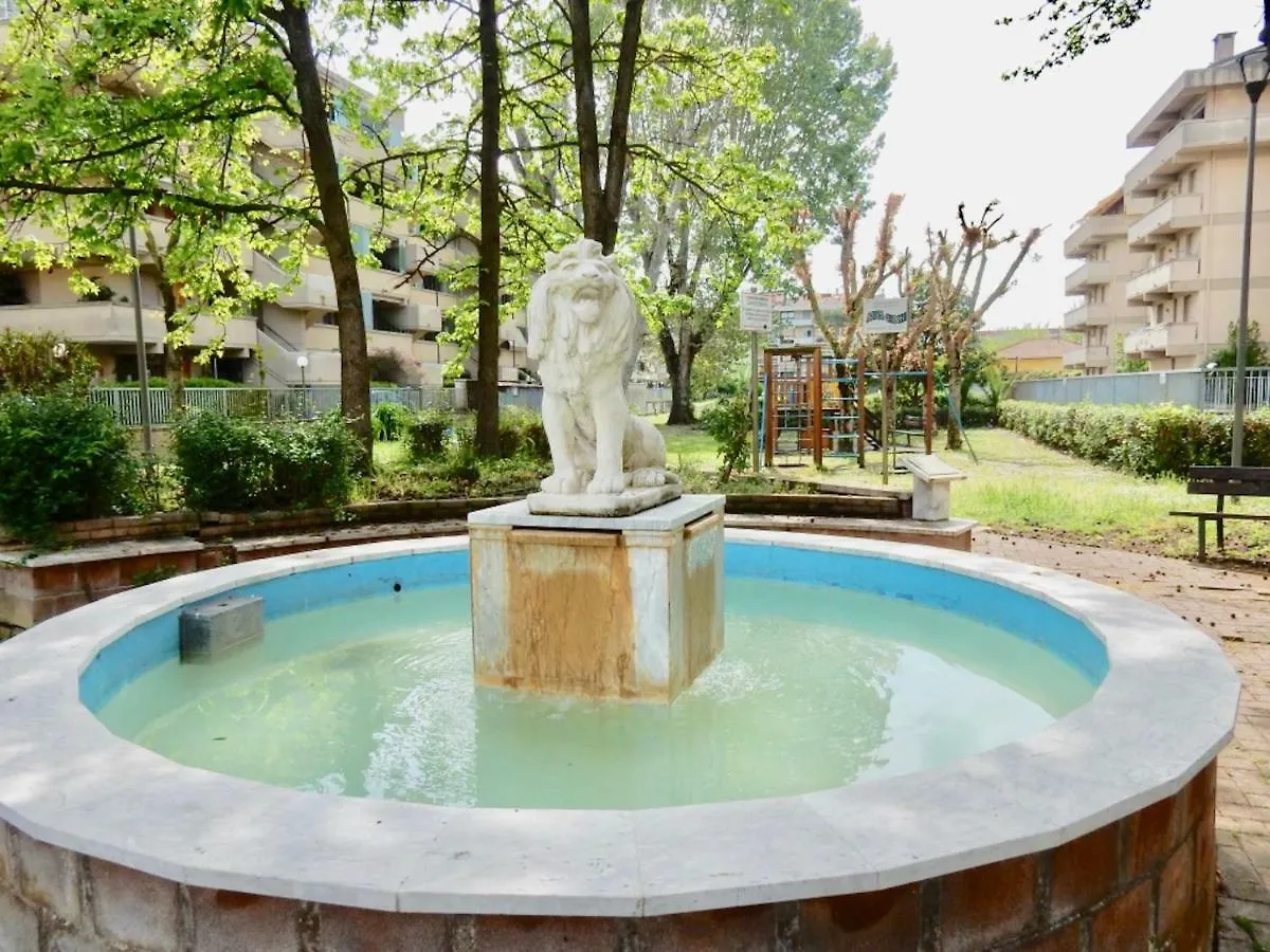 Apartment Appartamento Le Mimose Viareggio Italy